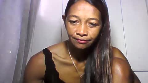 Snapshot of vixen_lina chatting on 22, 6, 2026 vixen_lina online show from 22, 6, 2026