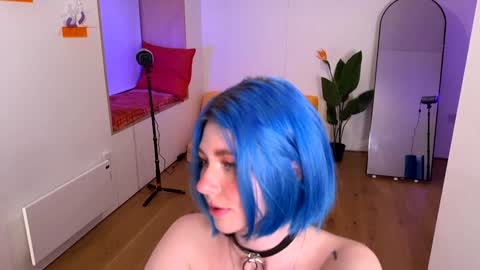 Snapshot of vixenp chatting on 4, 3, 2025 Polly Online mostly at 9pm-2am UK Time online show from 4, 3, 2025