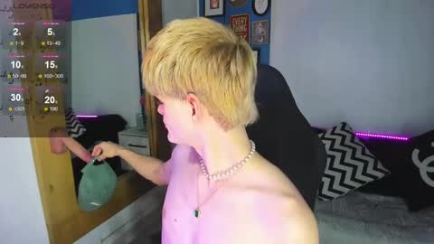 Vlad  online show from 8, 11, 2025