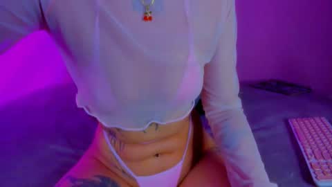 Snapshot of void_smokin chatting on 26, 4, 2026 Gabriela online show from 26, 4, 2026