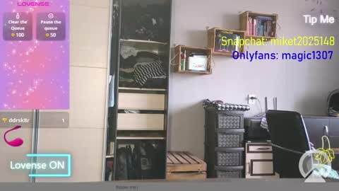 Snapshot of volshebnik_130 chatting on 11, 3, 2025 Volshebnik1302 online show from 11, 3, 2025