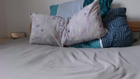 volvic_0904 online show from 8, 3, 2026