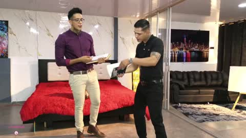 voyeurism_guys online show from 7, 4, 2026