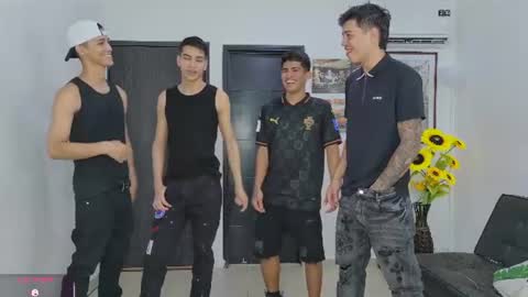 voyeurism_guys online show from 13, 6, 2026