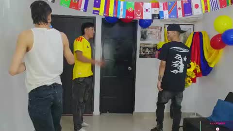 voyeurism_guys online show from 25, 6, 2026