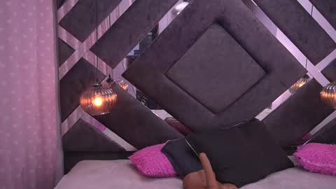 Violeta online show from 12, 2, 2025