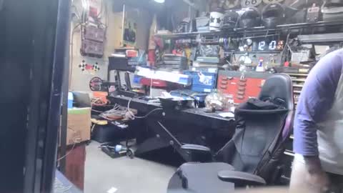 wakesblowinclouds online show from 24, 11, 2025