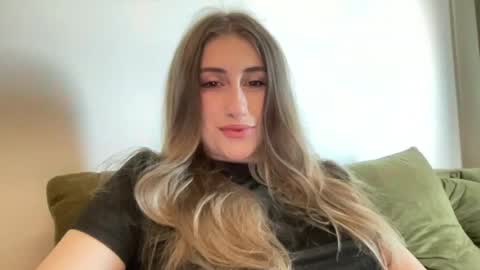 Snapshot of walkiria19 chatting on 19, 6, 2026 walkiria19 online show from 19, 6, 2026