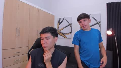 Hi  I am Venus kloy Thiago online show from 23, 9, 2025