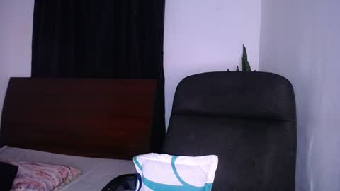 Wanda and Ember online show from 26, 2, 2025