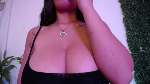 Snapshot of wanda_liones chatting on 9, 3, 2025 Wanda online show from 9, 3, 2025