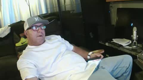 inittogetitin online show from 19, 4, 2026