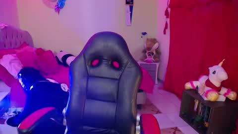 EMILY online show from 22, 1, 2025