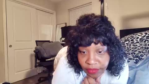 LAUREN LUSH online show from 26, 3, 2026