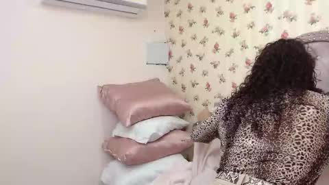 Milf Latina online show from 20, 3, 2026