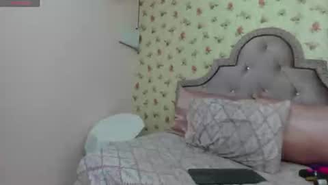 Milf Latina online show from 24, 6, 2026