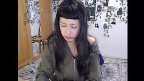 Mina online show from 10, 10, 2025