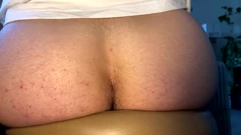 Snapshot of wboybutt chatting on 19, 10, 2025 wboybutt online show from 19, 10, 2025