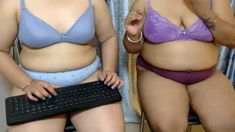 Snapshot of we_are_indian chatting on 8, 6, 2026 khushiwife kabirhubby kavyasexy gf online show from 8, 6, 2026
