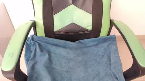 Trixie 3 online show from 11, 4, 2026