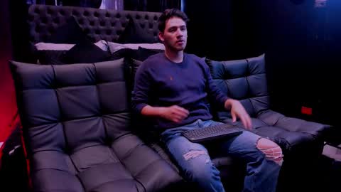 Jhonny Dick  his neighbors. online show from 17, 1, 2026