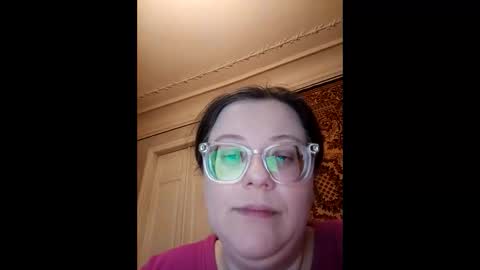 Snapshot of webgirl2 chatting on 7, 5, 2026 Marina online show from 7, 5, 2026