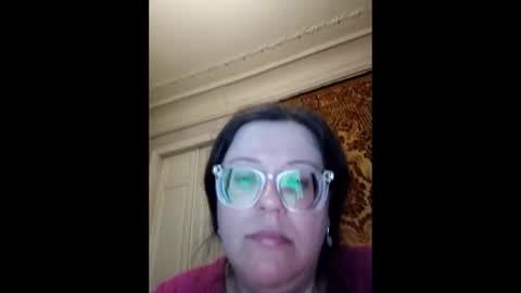 Snapshot of webgirl2 chatting on 8, 5, 2026 Marina online show from 8, 5, 2026