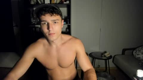 Snapshot of wee_willy_winky chatting on 26, 6, 2026 wee_willy_winky online show from 26, 6, 2026
