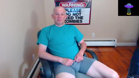 Snapshot of weird_chris chatting on 17, 6, 2026 Chris online show from 17, 6, 2026