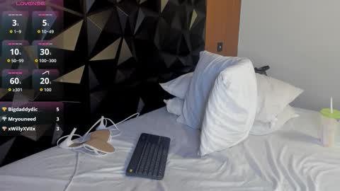 Wendy Marshall  online show from 14, 11, 2025