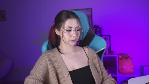 Snapshot of wesleegray chatting on 24, 12, 2024 little girl who is always rightLisa online show from 24, 12, 2024