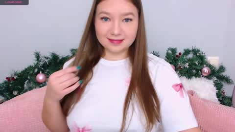 Snapshot of wet__molly chatting on 1, 1, 2025 molly online show from 1, 1, 2025