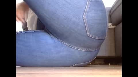 wet_pants2022 online show from 4, 3, 2025