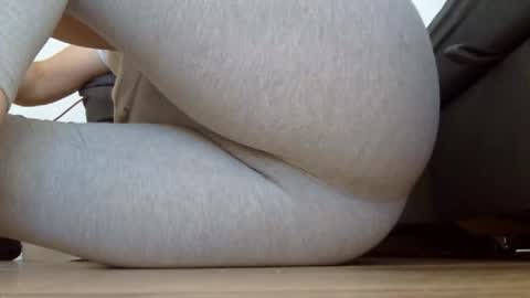 wet_pants2022 online show from 17, 9, 2025