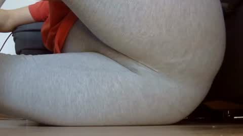 wet_pants2022 online show from 19, 11, 2025