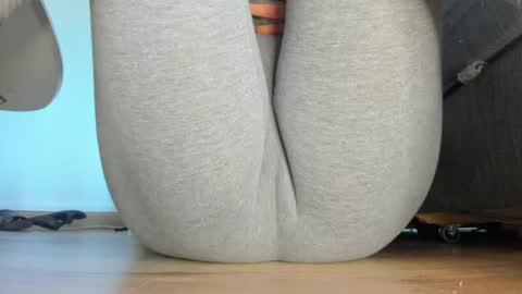 Snapshot of wet_pants2022 chatting on 22, 7, 2026 wet_pants2022 online show from 22, 7, 2026