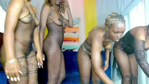 Snapshot of wet_princess1 chatting on 7, 4, 2026 NAYA online show from 7, 4, 2026