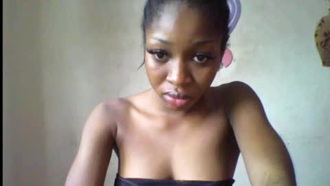 Snapshot of wet_pussy200 chatting on 12, 10, 2025 Bella online show from 12, 10, 2025