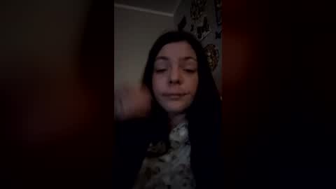 Snapshot of wetlillies923 chatting on 23, 7, 2026 wetlillies923 online show from 23, 7, 2026