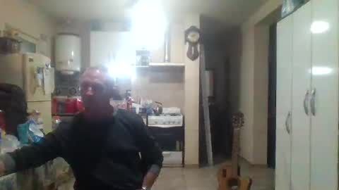 wg_colbert_noir online show from 17, 2, 2025