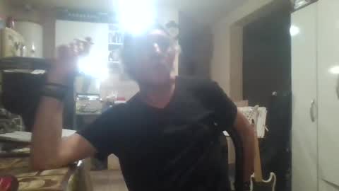 wg_colbert_noir online show from 21, 10, 2025