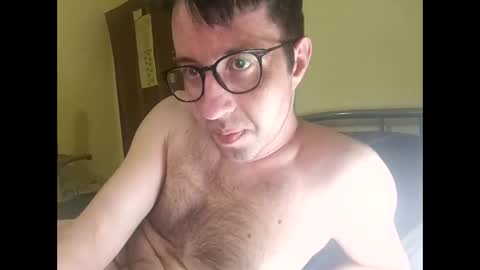 Snapshot of whatwouldyouliketosee chatting on 14, 3, 2026 stoffy online show from 14, 3, 2026