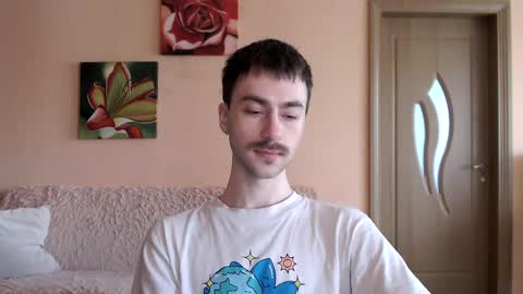 Snapshot of white_sport chatting on 25, 5, 2026 Tom online show from 25, 5, 2026