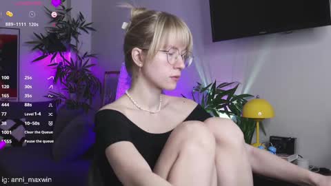 Anita online show from 6, 2, 2025