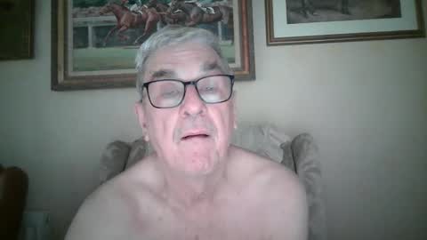 whitebriefs009 online show from 21, 12, 2025