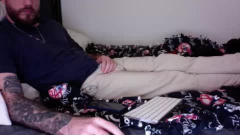 whitebubblebutt44 online show from 9, 2, 2026