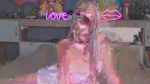 Whitekittykitten online show from 17, 1, 2026