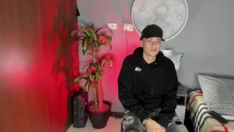 Snapshot of whiteman_0 chatting on 14, 10, 2025 whiteman_0 online show from 14, 10, 2025