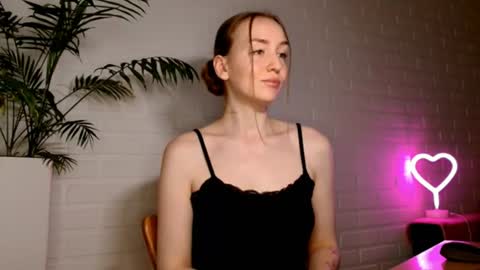Snapshot of whiteprincessluna chatting on 21, 7, 2026 You wont find me here on Saturdays and Sundays online show from 21, 7, 2026