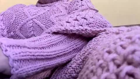 whitesweater online show from 25, 3, 2026